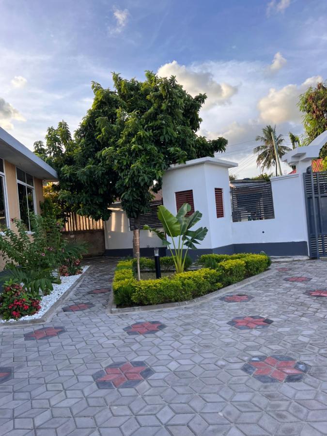 Haika Home Lodge دار السلام المظهر الخارجي الصورة